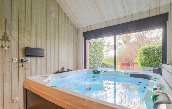 Vakantiehuis Superb gite with jacuzzi