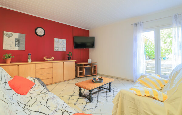 Holiday Home - Oxelaëre , France - FNN038 301