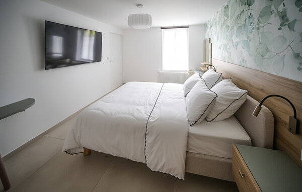 Semesterhus - Cambrai , Frankrike - FNN046 601