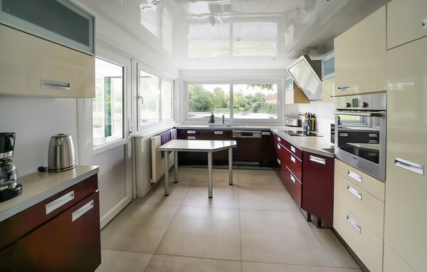 Semesterhus - Cambrai , Frankrike - FNN046 7