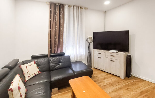 Semesterhus - CAMBRAI , Frankrike - FNN048 301