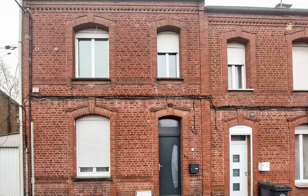 Semesterhus - CAMBRAI , Frankrike - FNN048 1