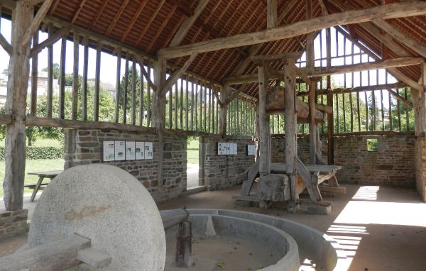 Casa de vacaciones - Lonlay l'Abbaye , Francia - FNO021 903