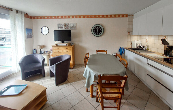 Ferienwohnung - Sainte-Cecile , Frankreich - FNP228 303
