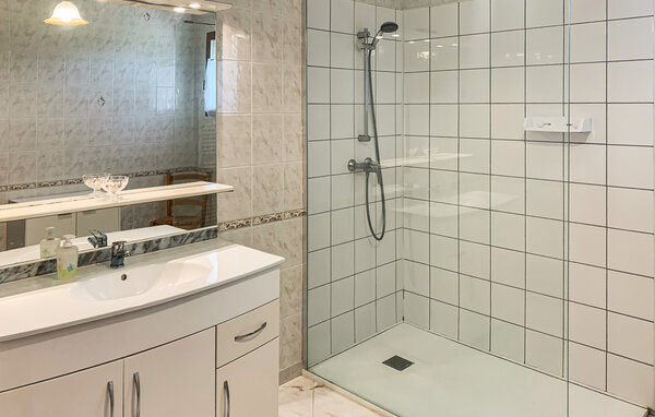 Semesterhus - Gueschart , Frankrike - FNR010 701