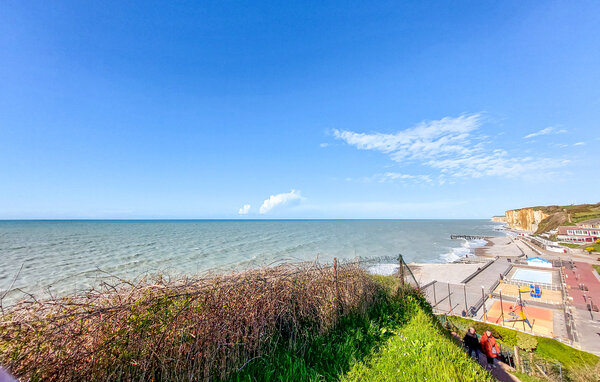 Location de vacances - Angerville l'Orcher , France - FNS122 903