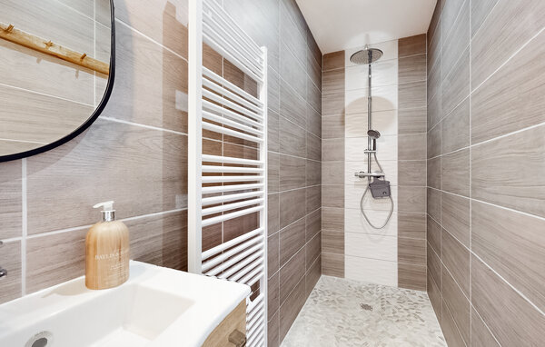 Location de vacances - Angerville l'Orcher , France - FNS122 704