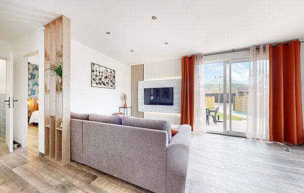 Location de vacances - Angerville l'Orcher , France - FNS122 301