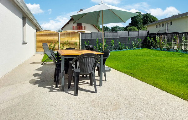 Location de vacances - Angerville l'Orcher , France - FNS122 102