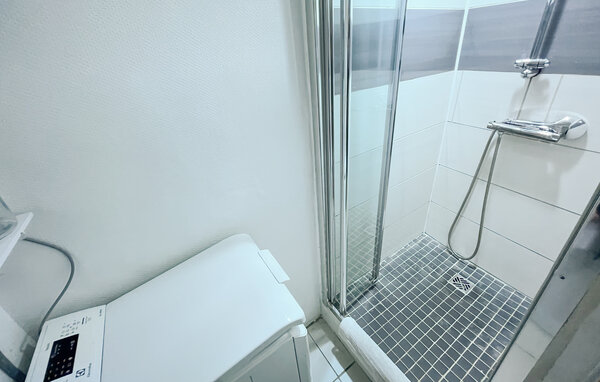 Semesterhus - Arques la Bataille , Frankrike - FNS148 701