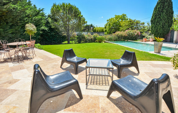 Holiday Home - Eyguieres , France - FPB133 102