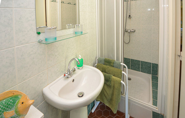 Location de vacances - La Roque D'Antheron , France - FPB169 705