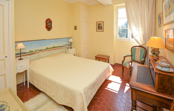 Location de vacances - La Roque D'Antheron , France - FPB169 601