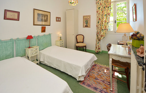Location de vacances - La Roque D'Antheron , France - FPB169 604