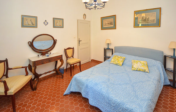 Location de vacances - La Roque D'Antheron , France - FPB169 606