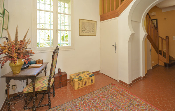 Location de vacances - La Roque D'Antheron , France - FPB169 501