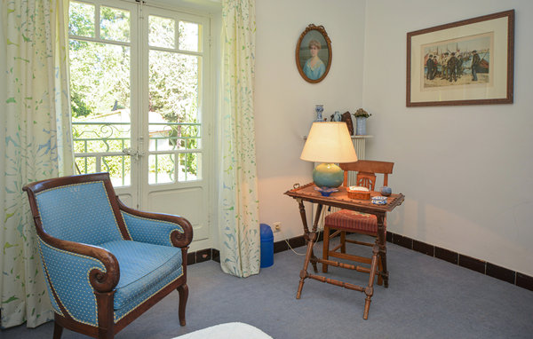 Location de vacances - La Roque D'Antheron , France - FPB169 502