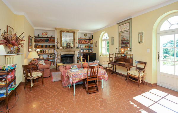 Location de vacances - La Roque D'Antheron , France - FPB169 301
