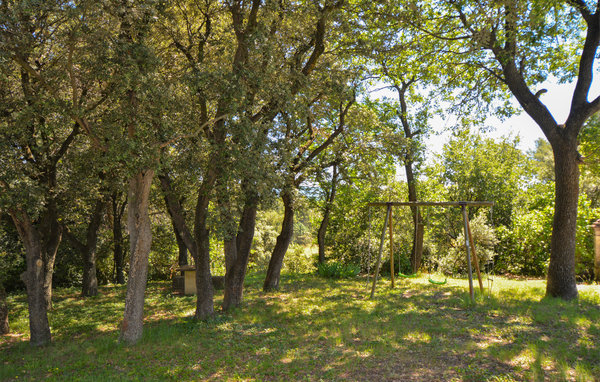 Location de vacances - La Roque D'Antheron , France - FPB169 106