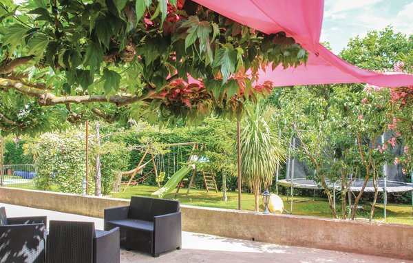 Holiday Home - Châteaurenard , France - FPB307 804