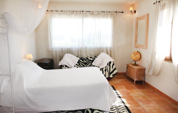 Holiday Home - Châteaurenard , France - FPB307 602