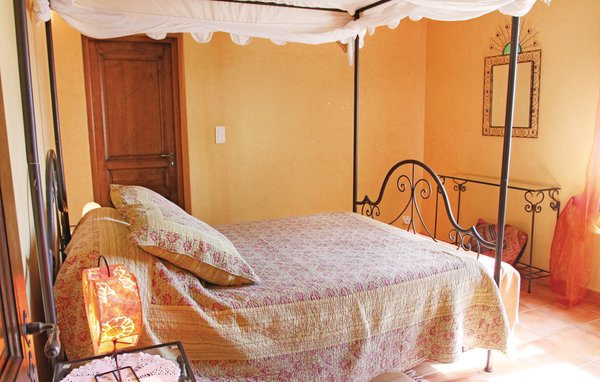 Holiday Home - Châteaurenard , France - FPB307 603
