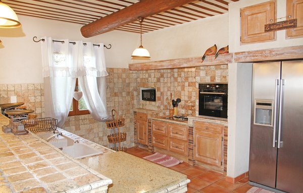 Holiday Home - Châteaurenard , France - FPB307 402