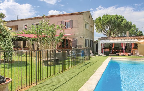 Holiday Home - Châteaurenard , France - FPB307 81