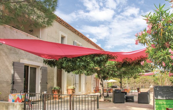 Holiday Home - Châteaurenard , France - FPB307 82