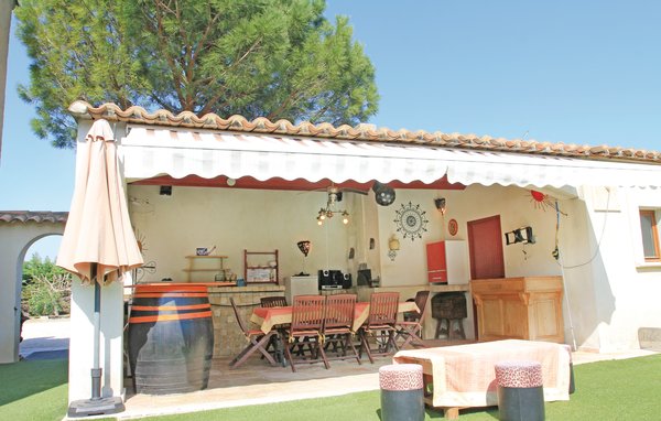 Holiday Home - Châteaurenard , France - FPB307 101