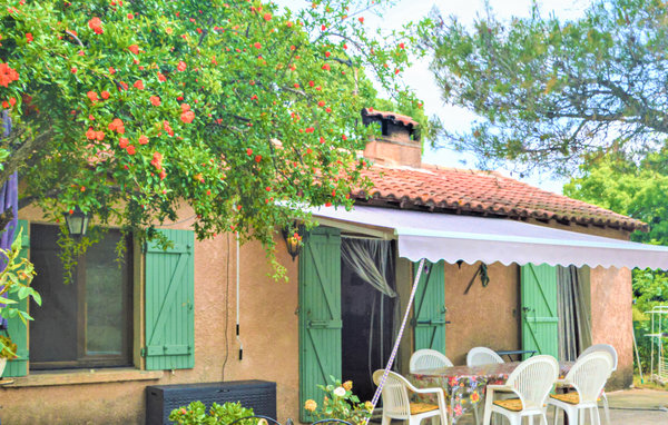Location de vacances - Fontvieille , France - FPB318 82