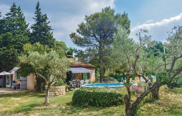 Location de vacances - Fontvieille , France - FPB318 83