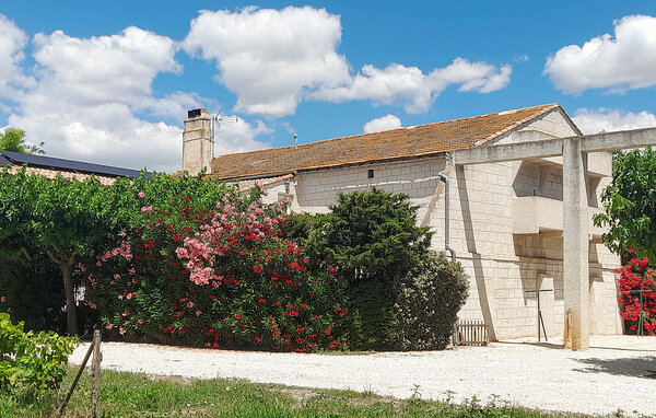 Vakantiehuis - Le Sambuc , Frankrijk - FPB371 101