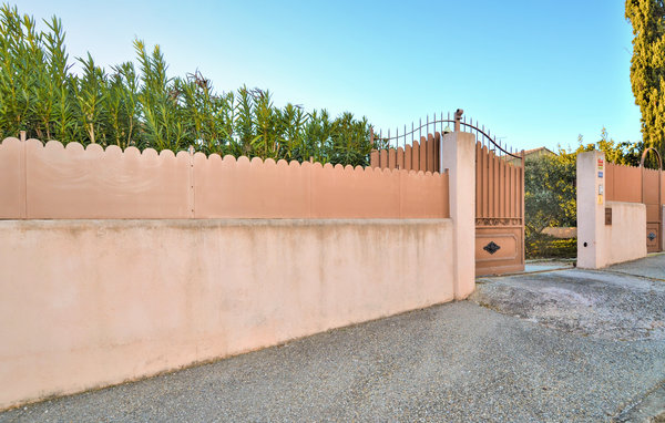 Location de vacances - Eyragues , France - FPB485 801