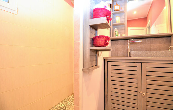 Location de vacances - Eyragues , France - FPB485 701