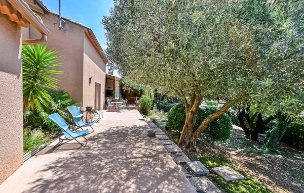 Location de vacances - Eyragues , France - FPB485 101