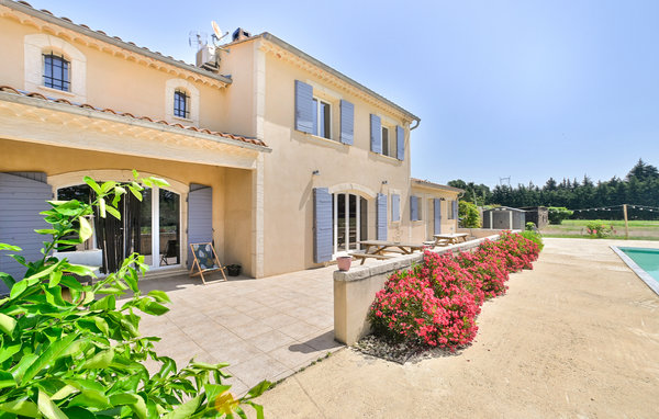Location de vacances - Eyragues , France - FPB526 101