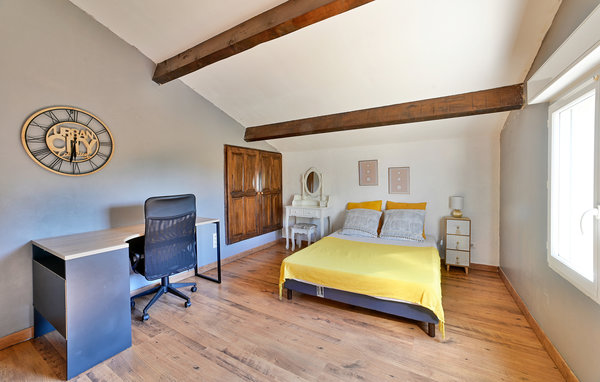 Location de vacances - Saint Martin de Crau , France - FPB532 604