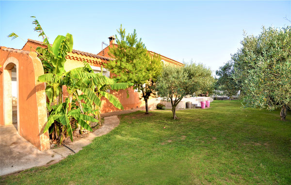 Location de vacances - Saint Martin de Crau , France - FPB532 81