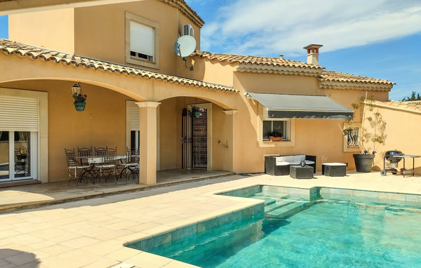 Location de vacances - Cabannes , France - FPB542 1