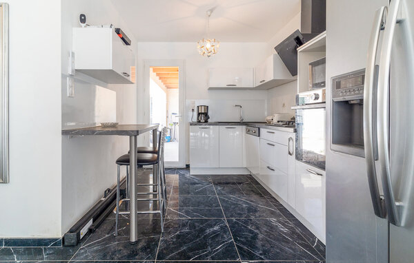 Feriehus - Chateaurenard , Frankrike - FPB587 401