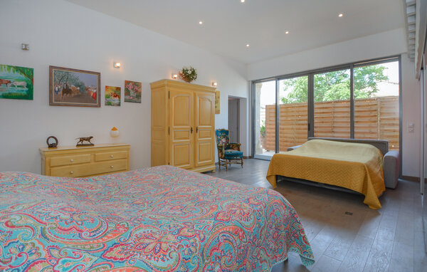 Location de vacances - Noves , France - FPB594 601