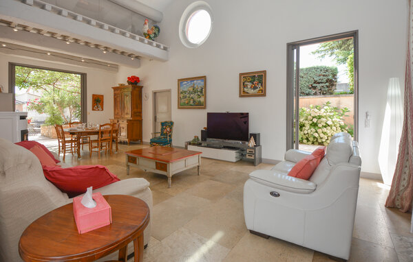 Location de vacances - Noves , France - FPB594 301