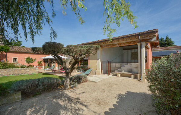 Location de vacances - Noves , France - FPB594 81