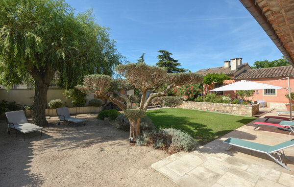 Location de vacances - Noves , France - FPB594 82