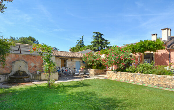Location de vacances - Noves , France - FPB594 103