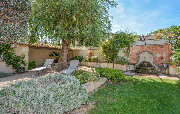 Location de vacances - Noves , France - FPB594 104