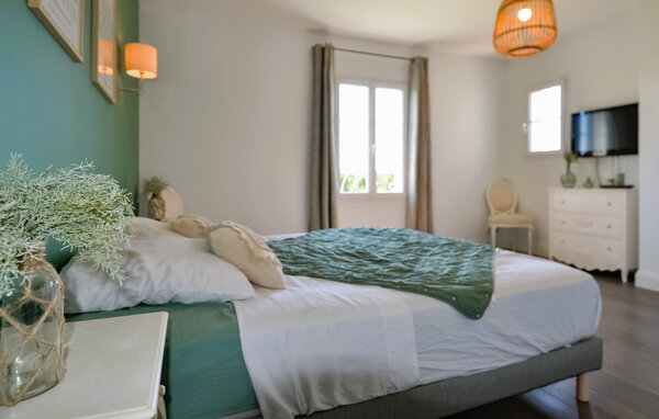Vakantiehuis - Noves , Frankrijk - FPB595 601