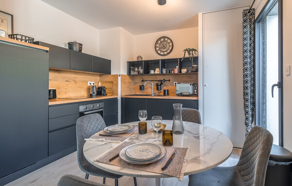 Apartment - Quartier Pointe Rouge , France - FPB618 3