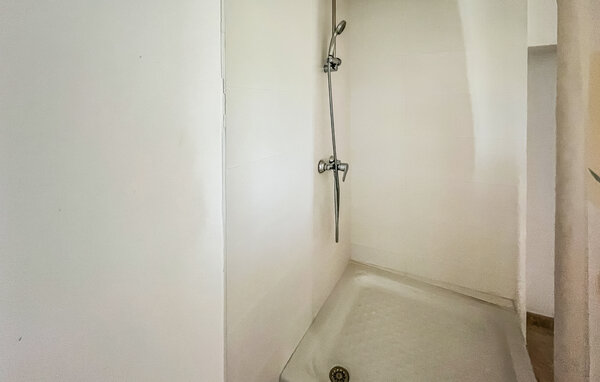 Location de vacances - Tarascon , France - FPB627 704